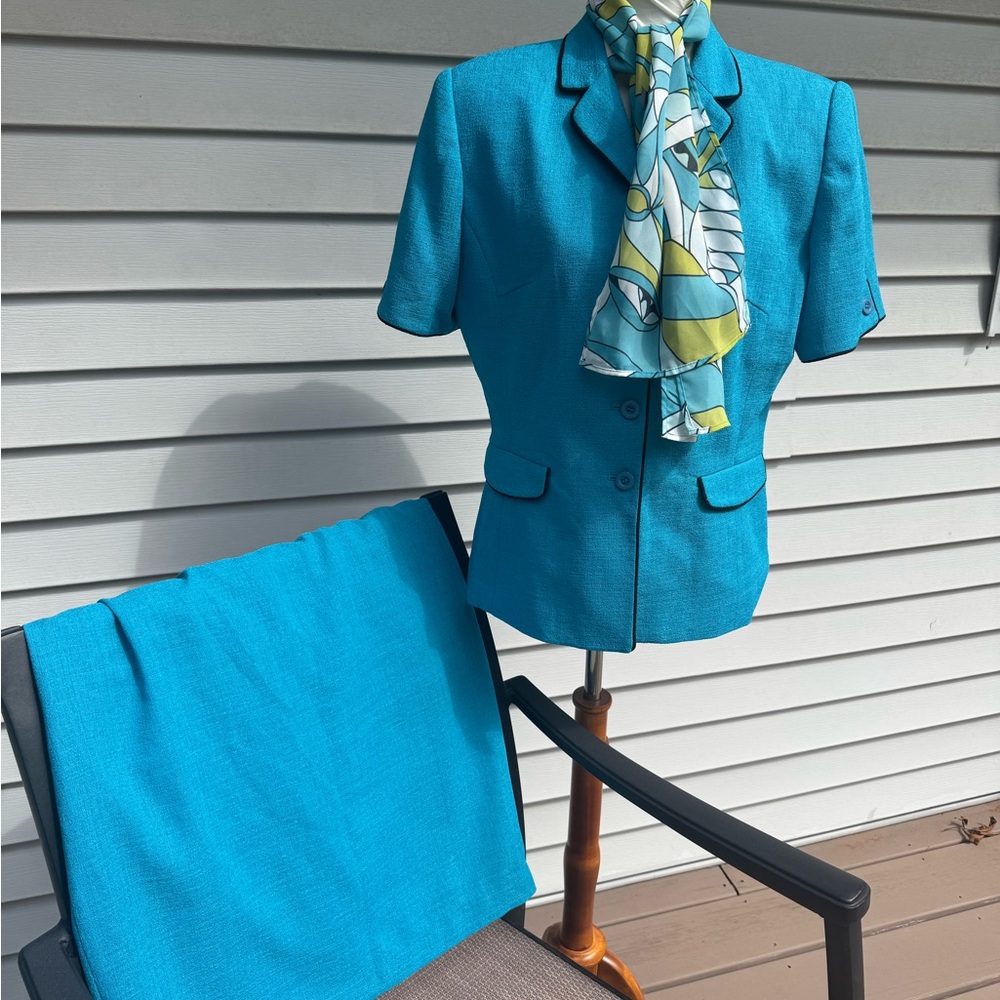 MORGAN MILLER Suit